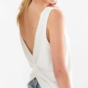 Gap softspun twist back tank, XSP